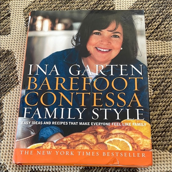 Barefoot Contessa Family Style Cookbook - Picture 1 of 8